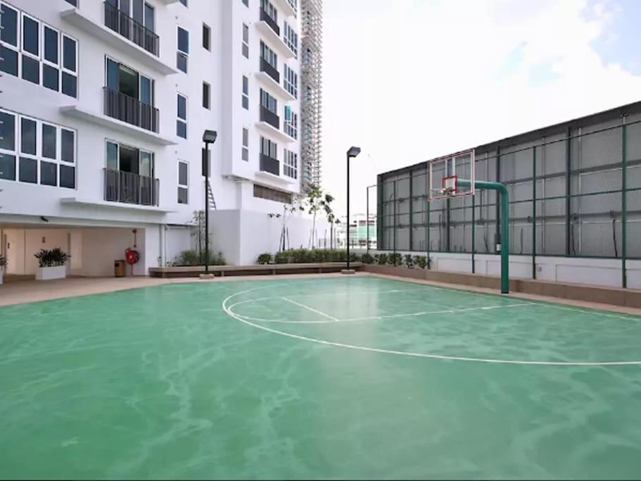 Verve Suites Kl South Kuala Lumpur Exterior photo
